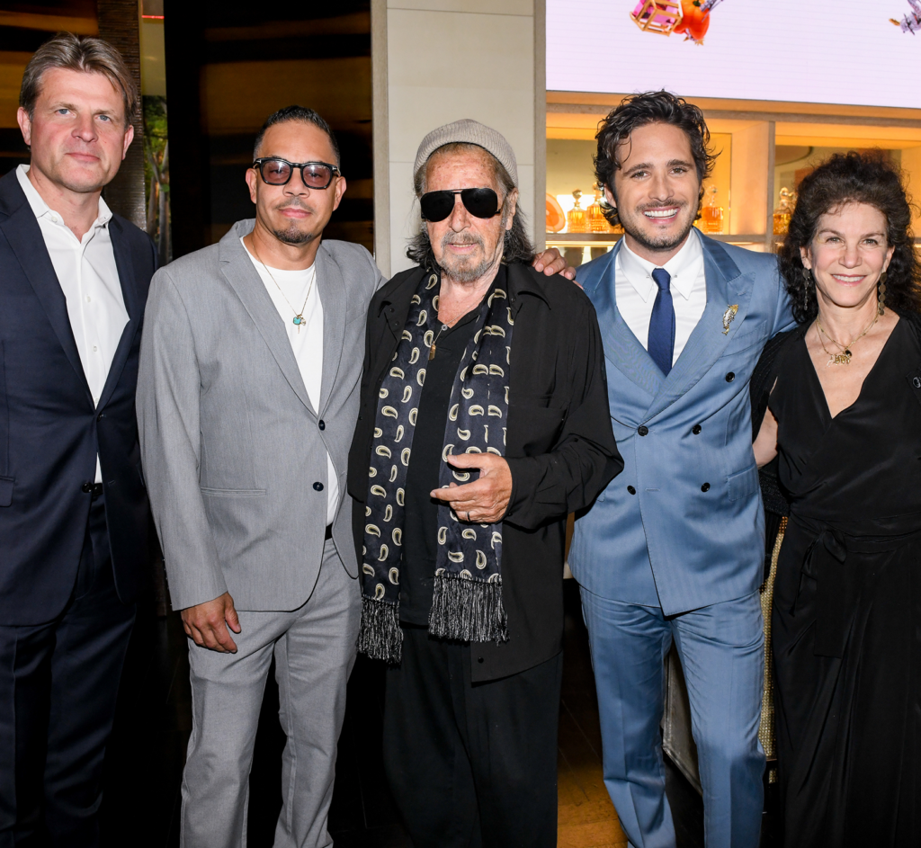 Tiffany & Co. reunió a figuras del cine y la cultura para celebrar el estreno de Killing Castro.