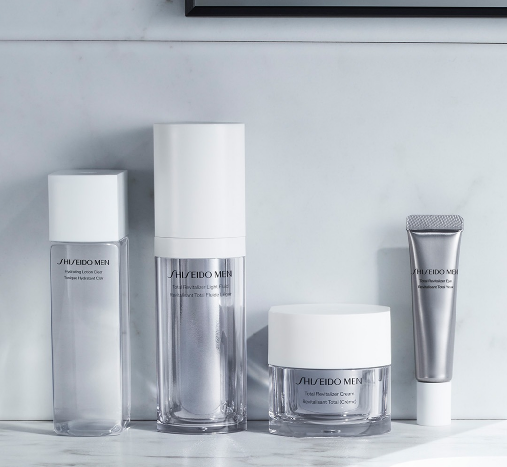 El Men's Cleanse & Moisturize Set de Shiseido simplifica el cuidado masculino a través de una rutina esencial de limpieza e hidratación.
