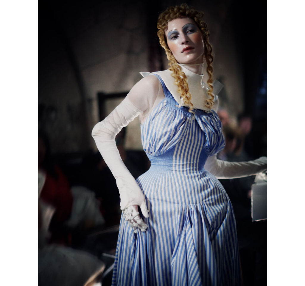 Maison Margiela Artisanal look featuring visible structure and deconstruction reflecting the everyday haute couture trend.